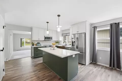 Kitchen - 1611 10th Ave SE, Saint Cloud, MN 56304 photo 1 of 6