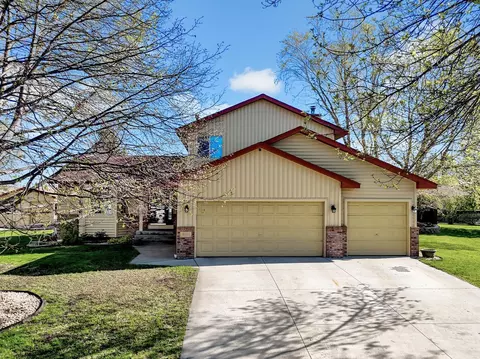 9161 N Kentucky Ave N, Brooklyn Park, MN 55445