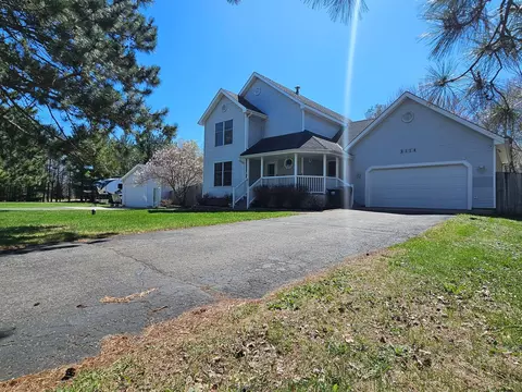 2114 Soderville Dr NE, Andover, MN 55304