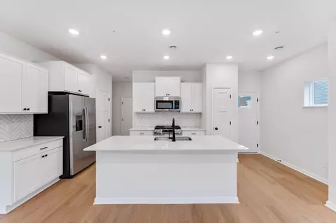 Kitchen - 1047 130th Ct E, Rosemount, MN 55068 photo 2 of 2