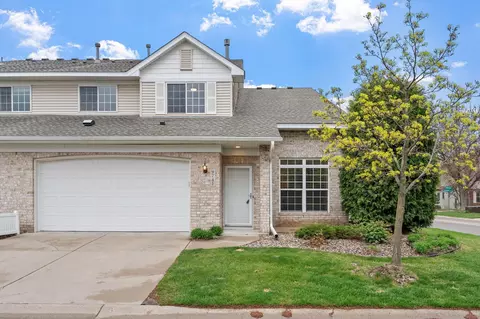 9741 Belmont Ln, Eden Prairie, MN 55347