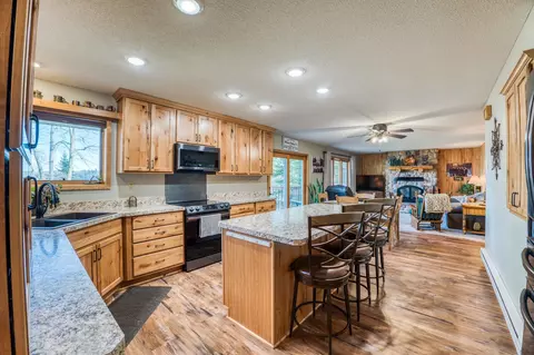 Kitchen - 32061 Primrose Ln, Laporte, MN 56461 photo 2 of 11