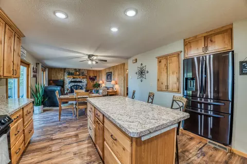 Kitchen - 32061 Primrose Ln, Laporte, MN 56461 photo 8 of 11