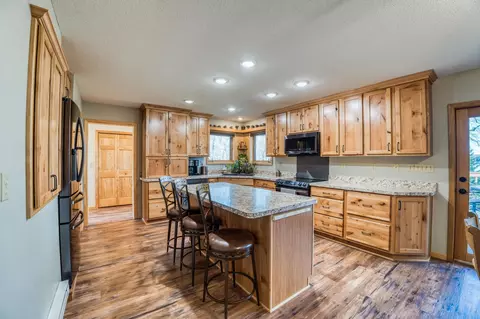Kitchen - 32061 Primrose Ln, Laporte, MN 56461 photo 3 of 11