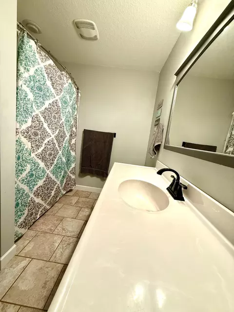 Bath - 17107 508th Ln, Mcgregor, MN 55760 photo 4 of 5