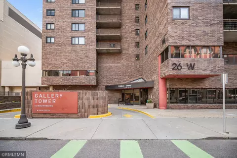 26 10th St W #803, Saint Paul, MN 55102