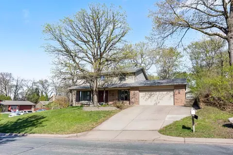 13701 Krestwood Dr, Burnsville, MN 55337