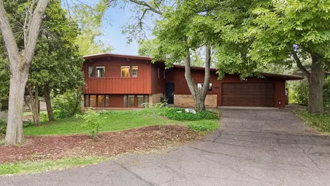 2211 S Hill Ln, Saint Louis Park, MN 55416