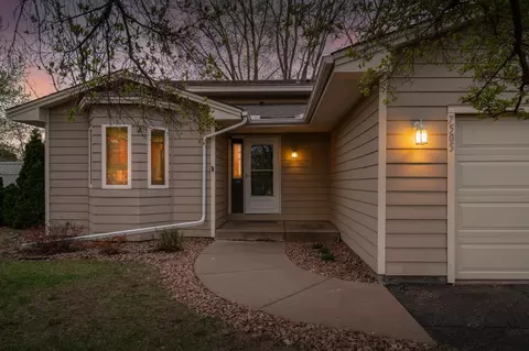 7505 Edgewood Dr, Mounds View, MN 55112