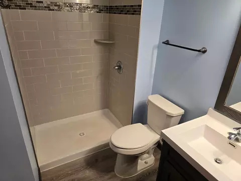 Bath - 1830 Walnut Ln, Eagan, MN 55122 photo 1 of 2
