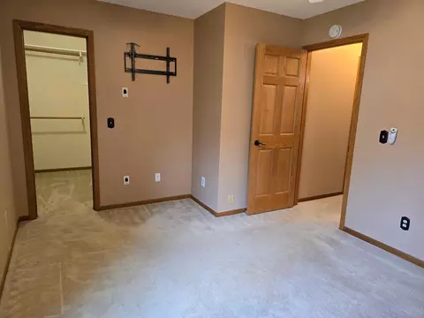 Bedroom - 1830 Walnut Ln, Eagan, MN 55122 photo 2 of 4