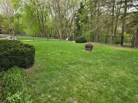 Exterior - 1830 Walnut Ln, Eagan, MN 55122 photo 5 of 14