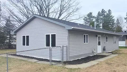 101 E 45th St, Hibbing, MN 55746