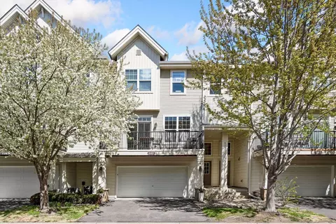 8467 Emery Pkwy N #903, Champlin, MN 55316