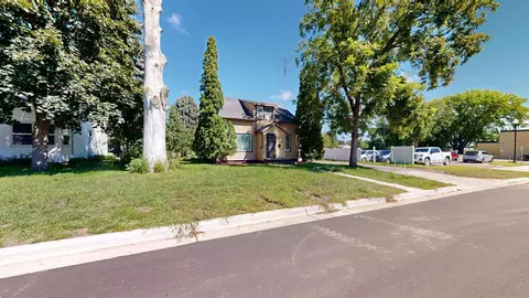 Exterior - 447 E Schlieman Ave, Appleton, MN 56208 photo 4 of 5