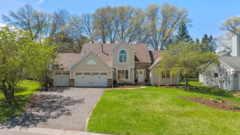1772 Brighton Trl, Woodbury, MN 55125