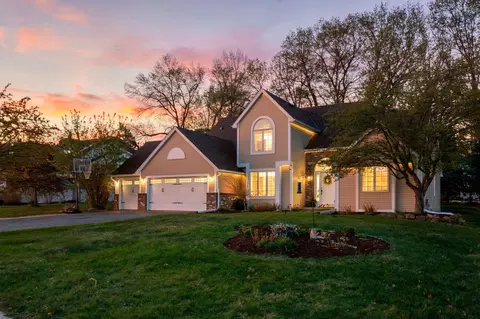 1772 Brighton Trl, Woodbury, MN 55125