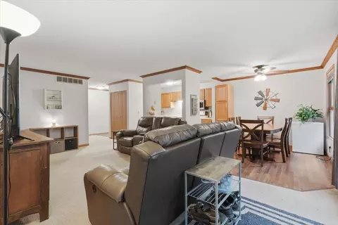 Living - 1381 Berry Ridge Rd #404, Eagan, MN 55123 photo 1 of 2