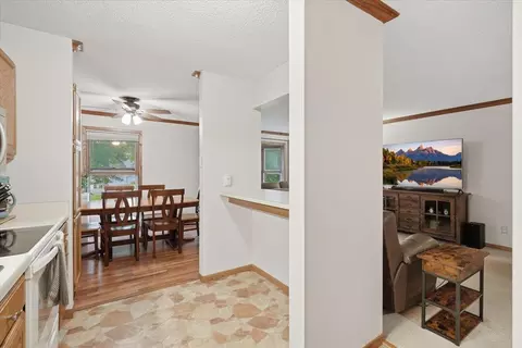 Entry Way - 1381 Berry Ridge Rd #404, Eagan, MN 55123 photo 1 of 2