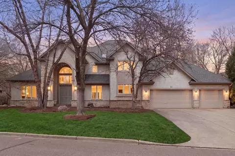3435 Oakton Dr, Minnetonka, MN 55305