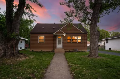 4607 Washington St NE, Columbia Heights, MN 55421
