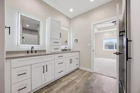 Bath - 100 Annies Way, Mapleton, ND 58059 photo 1 of 5