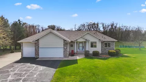 23352 Isanti St NE, Bethel, MN 55005