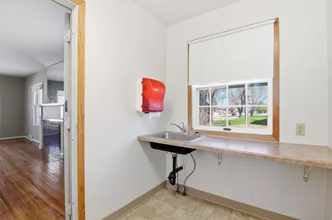 Entry Way - 405 Willmar Ave SW, Willmar, MN 56201 photo 5 of 8