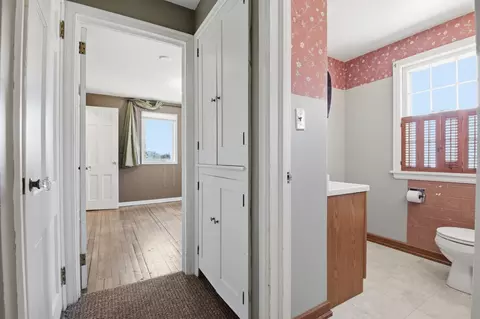 Entry Way - 405 Willmar Ave SW, Willmar, MN 56201 photo 7 of 8