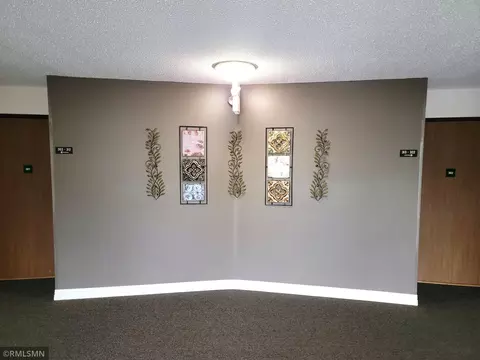 Entry Way - 1871 Silver Bell Rd #321, Eagan, MN 55122 photo 1 of 2