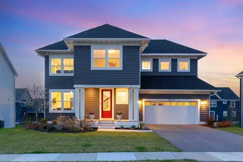 6352 Red Cedar Dr, Chaska, MN 55318