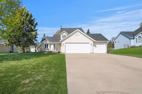 3473 Sunbury Dr, Woodbury, MN 55125