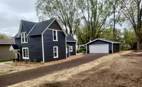 15055 Upper 63rd St N, Stillwater, MN 55082