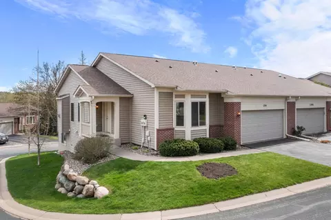 1396 Summit Shores Dr, Burnsville, MN 55306