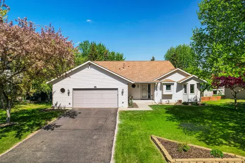 16105 Inglewood Dr, Lakeville, MN 55044