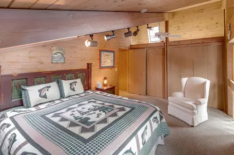 Bedroom - 5239 Barnum Rd NW, Hackensack, MN 56452 photo 5 of 6