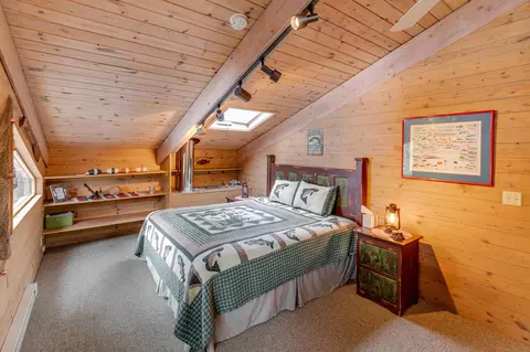 Bedroom - 5239 Barnum Rd NW, Hackensack, MN 56452 photo 3 of 6
