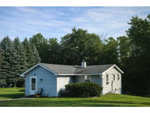 4525 Walnut St, Maple Plain, MN 55359