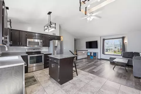 Kitchen - 14348 Arbor Blvd, Becker, MN 55308 photo 4 of 5