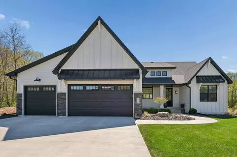 14135 Mckenna Rd NW, Prior Lake, MN 55372
