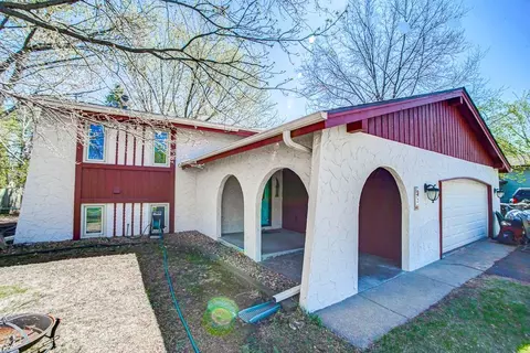 9721 Austin St NE, Circle Pines, MN 55014