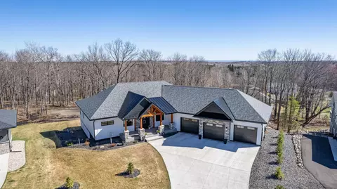 Exterior - 3960 Peyton Ln, Duluth, MN 55811 photo 5 of 11