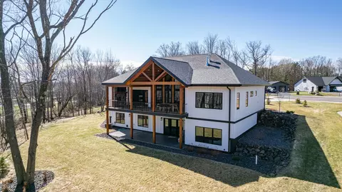 Exterior - 3960 Peyton Ln, Duluth, MN 55811 photo 6 of 11