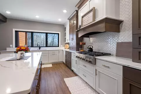 Kitchen - 3960 Peyton Ln, Duluth, MN 55811 photo 4 of 7