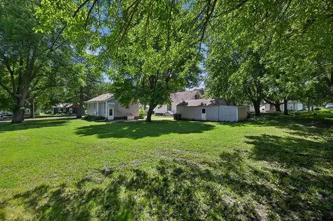 Exterior - 315 Morrison Ave, Jackson, MN 56143 photo 4 of 6
