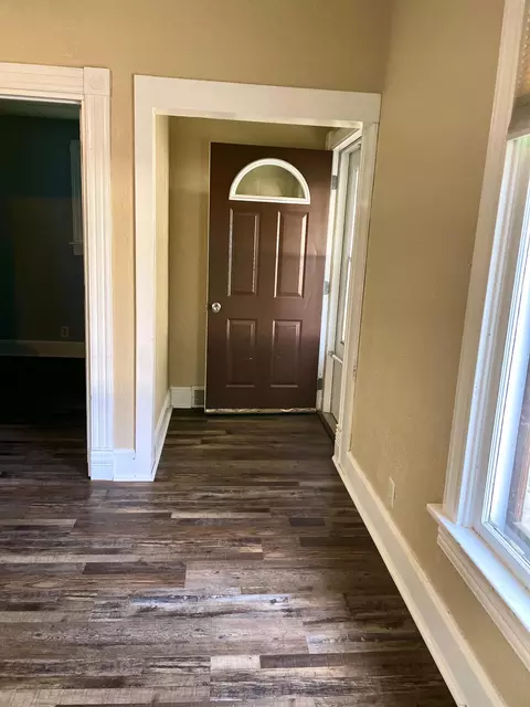 Entry Way - 315 Morrison Ave, Jackson, MN 56143 photo 1 of 1