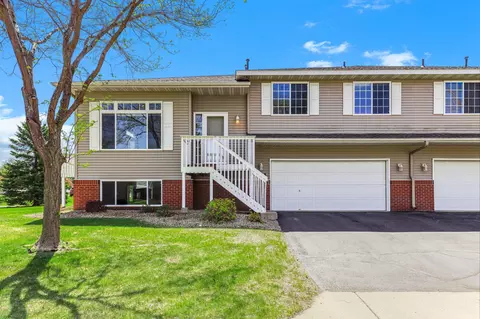 1505 Senate Ln, Northfield, MN 55057