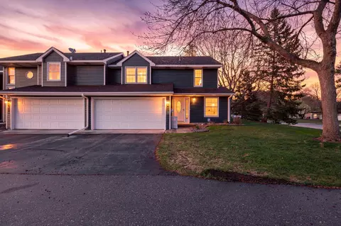 6512 Upper 23rd St N, Oakdale, MN 55128