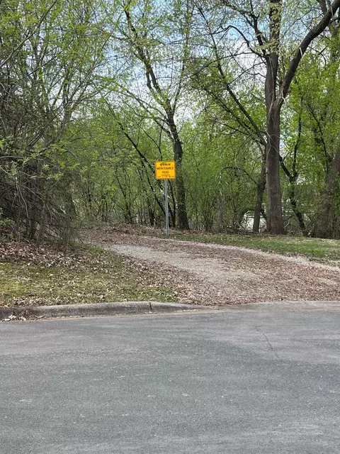 2850 Bridgeview Ter, Eagan, MN 55122 photo 2