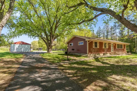 2019 Meadow Hill Dr, Menomonie, WI 54751